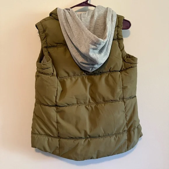 Ruff Hewn Green Puffer Vest - Picture 2 of 3